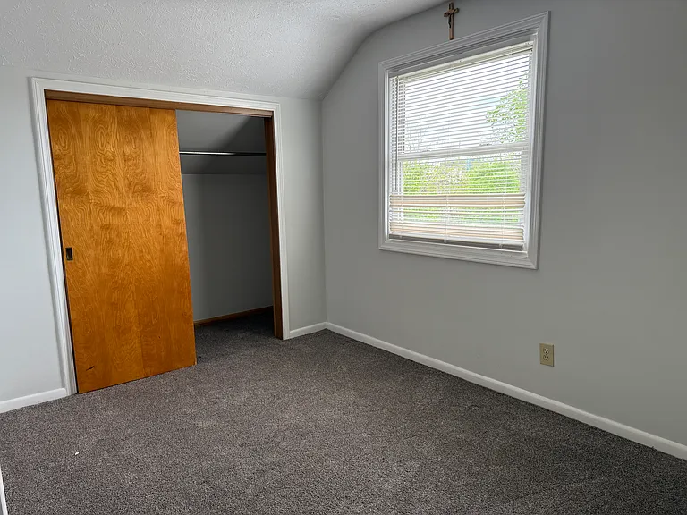 Close up view of bonus room