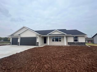 W170 Daylight Ct, Kaukauna, WI 54130