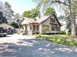 208 Lake St, Auburn, ME 04210