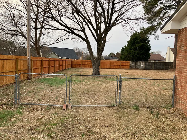 1516 Acacia Dr — Photo 9