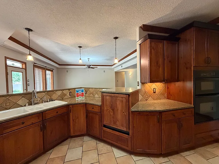 516 Sparrow Hawk Ct SE — Photo 31