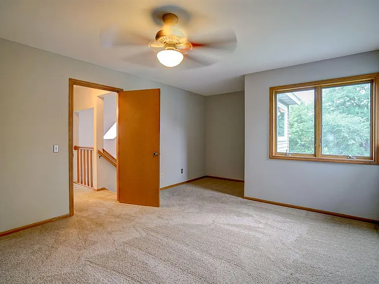 2669 Norwich St — Photo 7