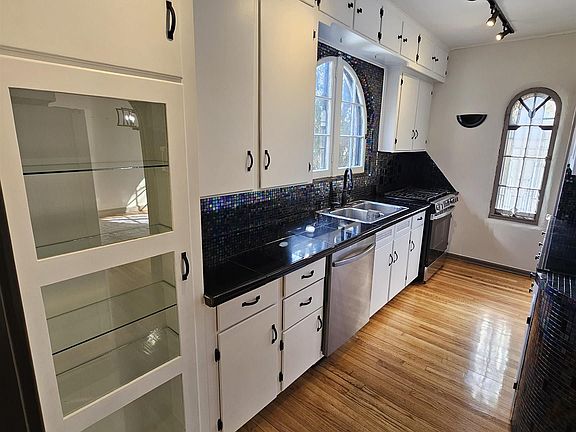 9th image of this home