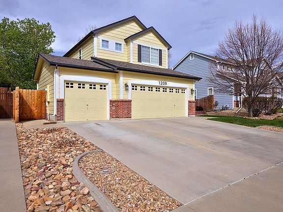 3rd image of 1209 Button Rock Dr