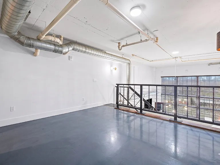 715 N Graham St #204 — Photo 9