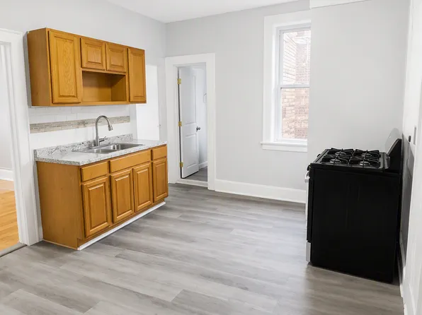96 3rd St APT C2, Passaic, NJ 07055
