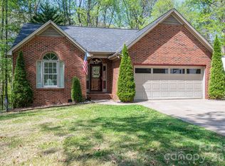 335 Cape Breton Trl, Gastonia, NC 28056