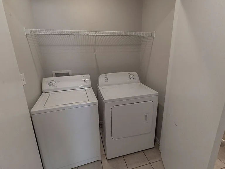 1419 Bodie Dr — Photo 6