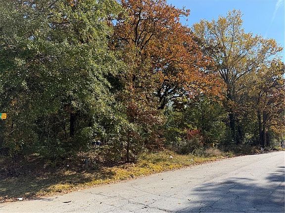 5th image of 4819 Glenwood Rd