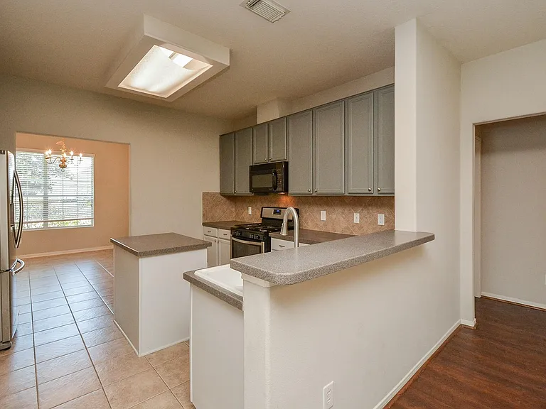 15506 Hickory Dale St — Photo 11