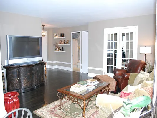Sold by Sotheby's International Realty | media 37