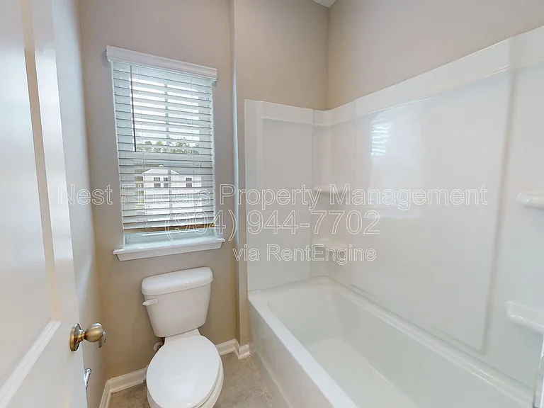 235 Starnberg Ct — Photo 24