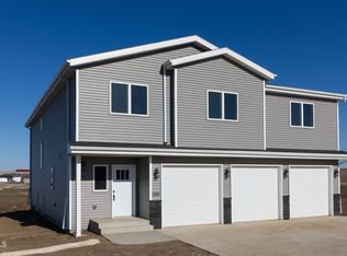 3602 Doubleday Dr, Bismarck, ND 58503