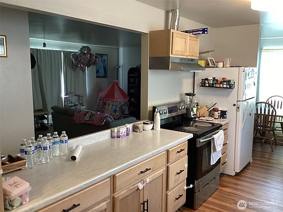 5th image of 1315 SE 2nd Avenue