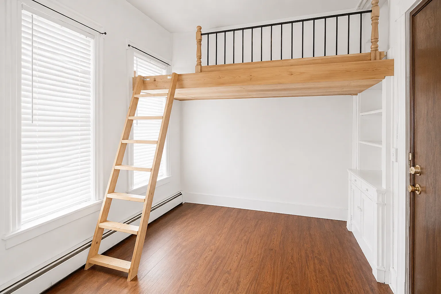3 bed, $1,850 — Photo 2