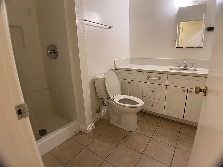196 Barrett Dr — Photo 9
