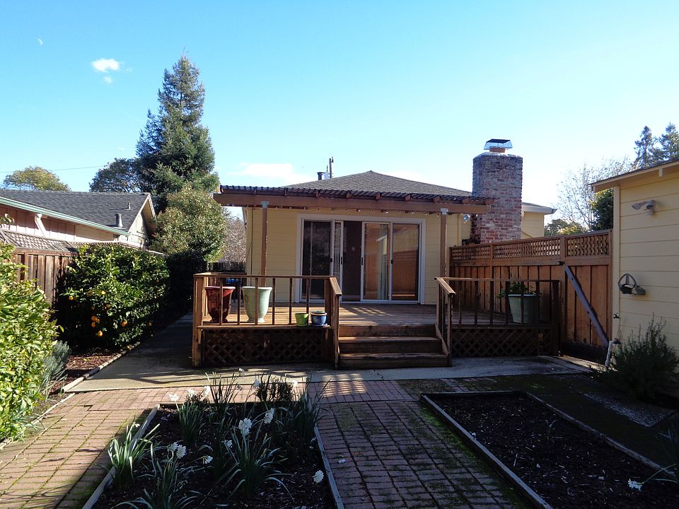 2nd image of 2084 Manzanita Ave