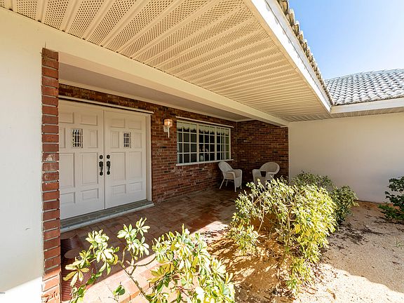 3rd image of 607 Citrus Ct