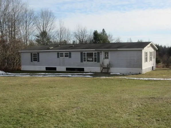 603 Bradford Road, Charleston, ME 04422