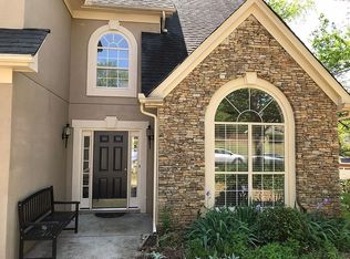 650 Ruxbury Ct, Suwanee, GA 30024