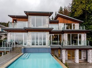 2662 Finch Hl, West Vancouver, BC V7S 3H3