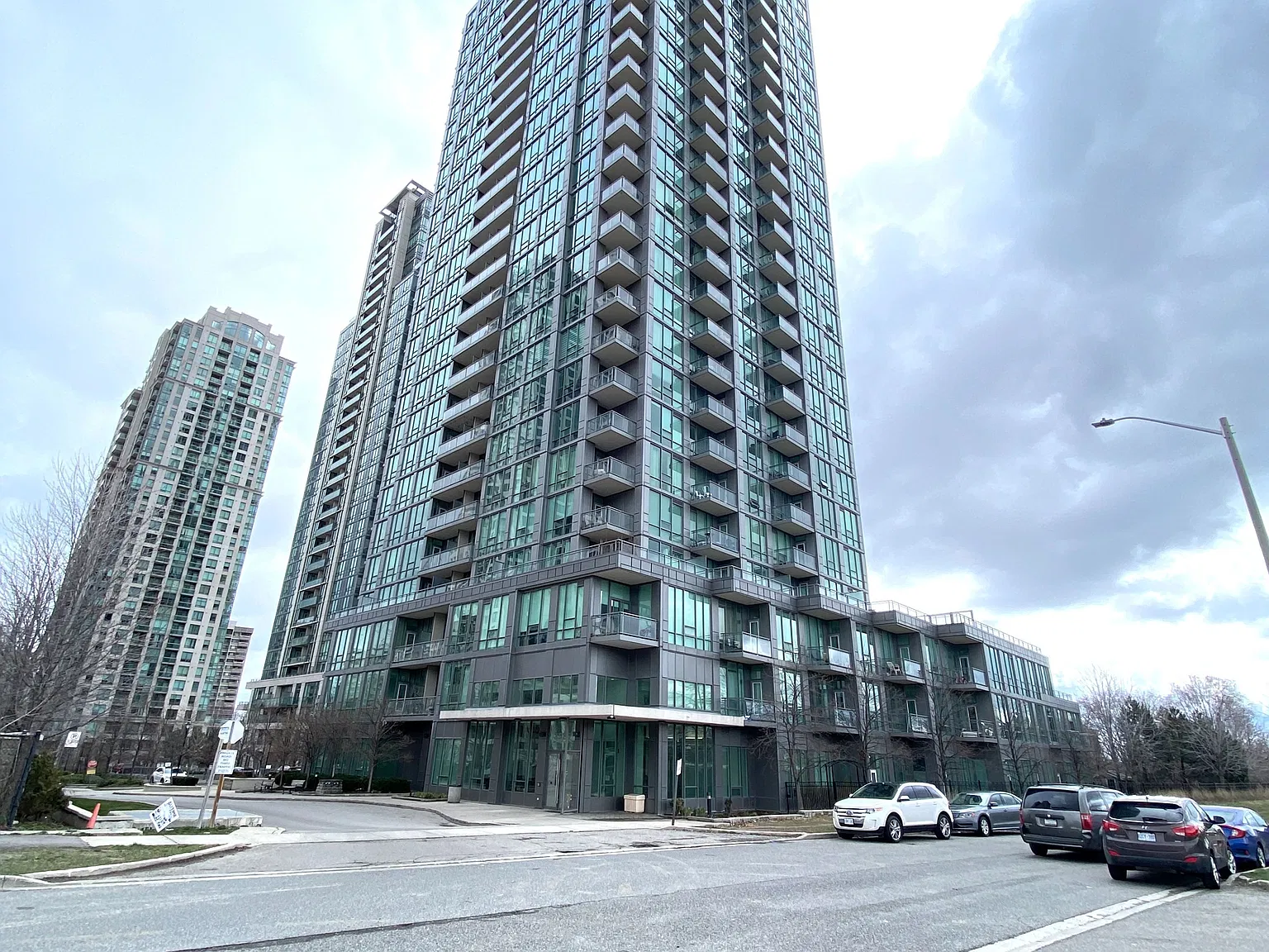 2 bed, $2,400 — Photo 2