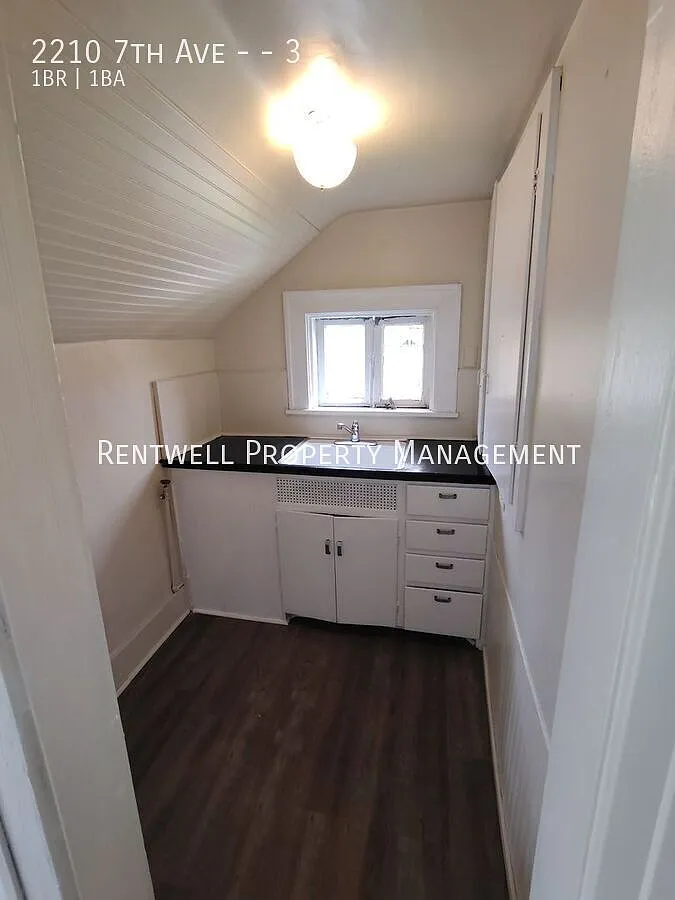 Charming 1-Bedroom Efficiency with Natural Light & Shared Yard — Photo 1
