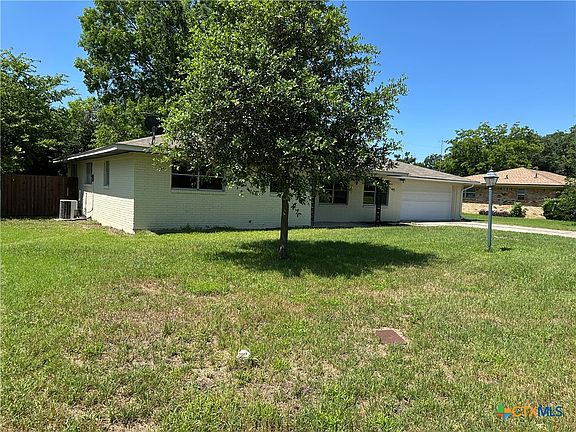 2nd image of 3305 Chisholm Trl
