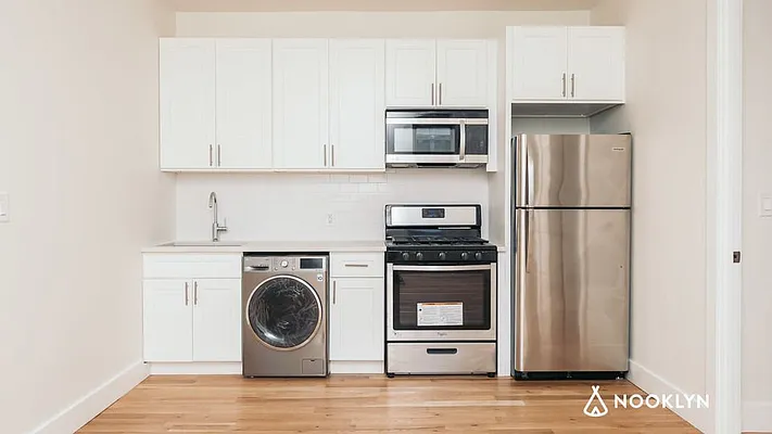 Rented by Nooklyn NYC LLC | media 9