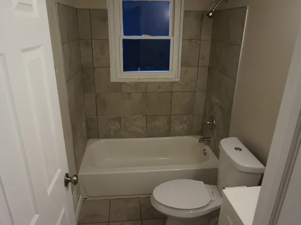 29555 Glenwood St, Inkster, MI 48141