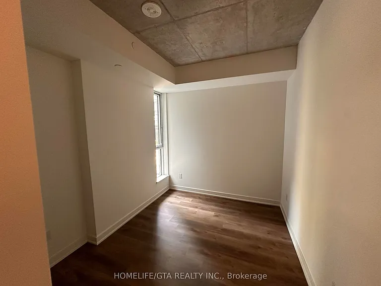 65 Mutual St #309 — Photo 7