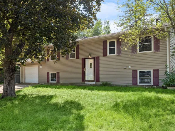408 117th Ave NW, Coon Rapids, MN 55448
