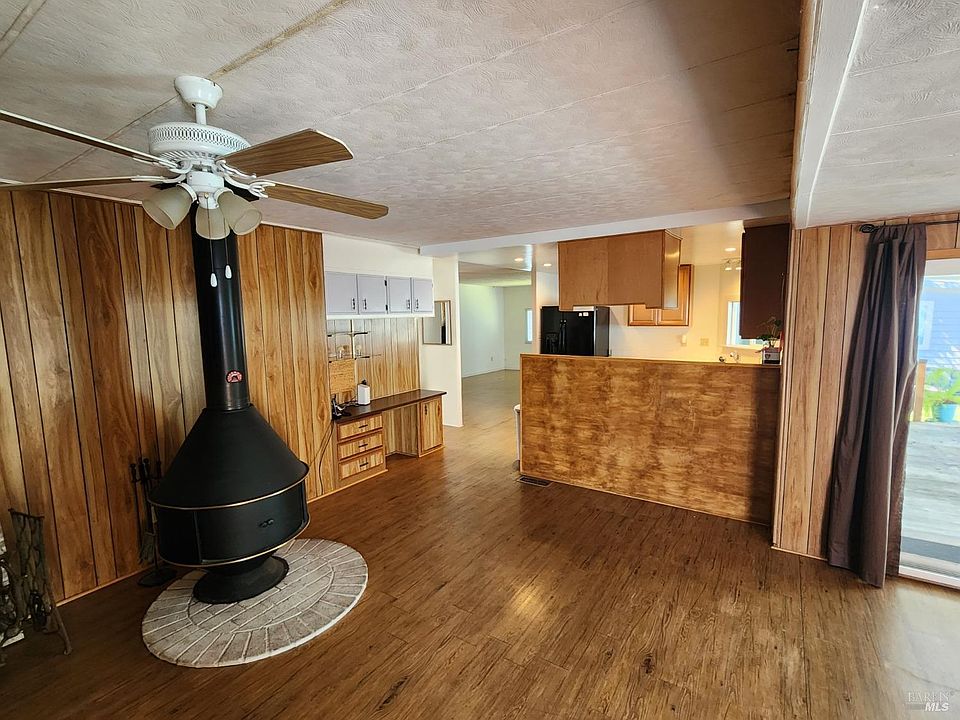 2nd image of 72 Walnut Circle