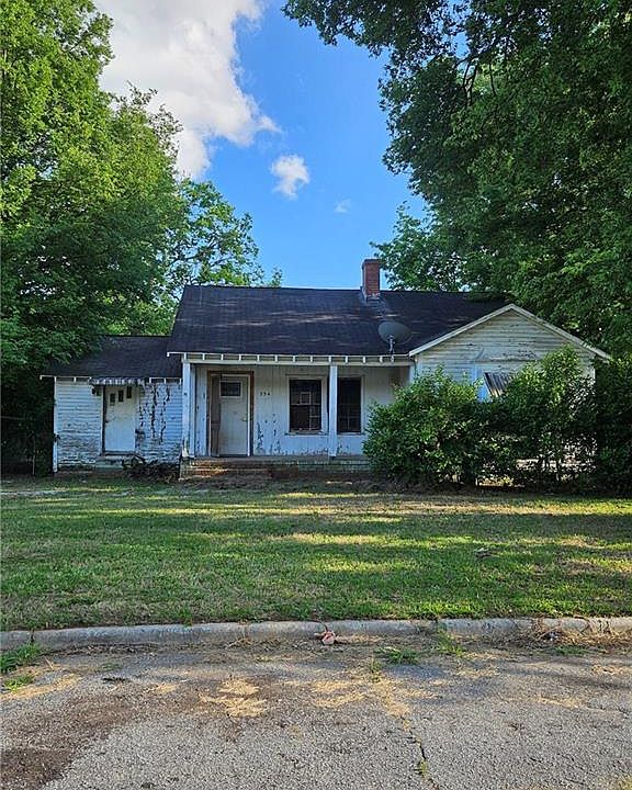 1st image of 534 Villa Esta Cir
