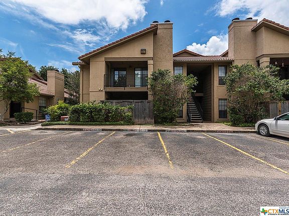 2nd image of 1202 Thorpe Ln APT 210