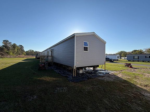4th image of 149 Merritt Cir