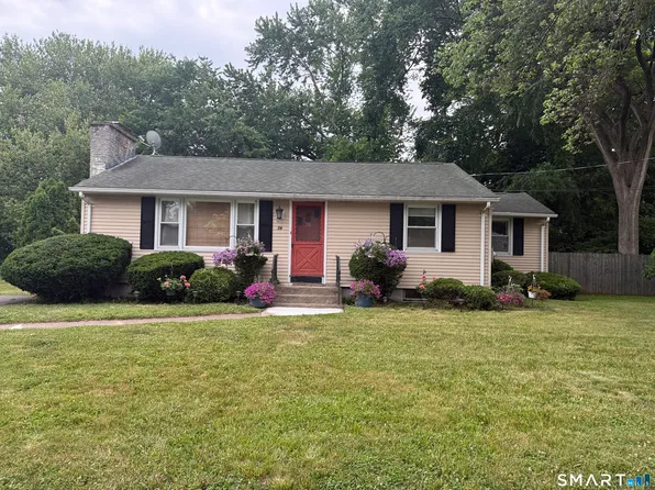78 Lane Street, Hamden, CT 06405