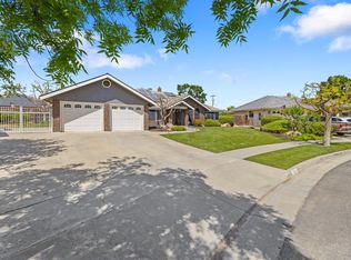 1314 Lincoln Ln, Lemoore, CA
