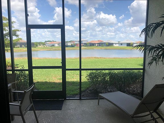 5th image of 11769 Grand Belvedere Way Unit 102