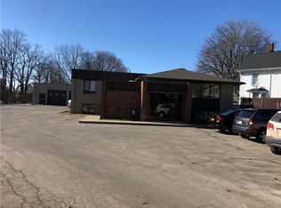 35 Sunset St, Rochester, NY 14606