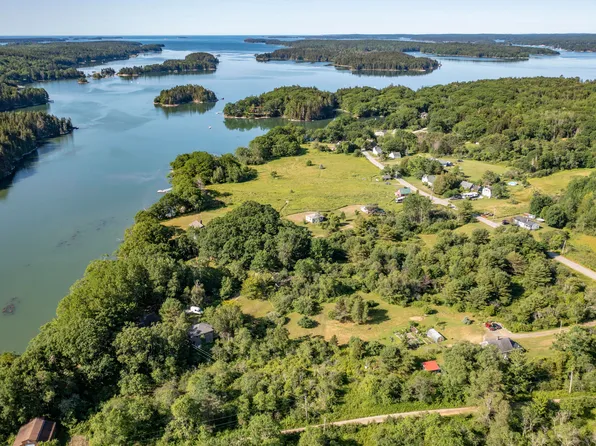 1022 Back Cove Cove, Waldoboro, ME 04572