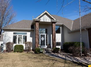 622 Thornbird Dr, Fremont, NE 68025