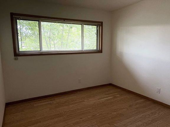 5th image of 3724 SE 40th Ave #B