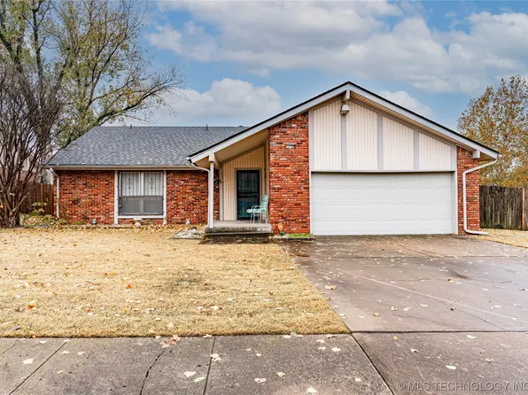 12126 E 36th Pl, Tulsa, OK 74146