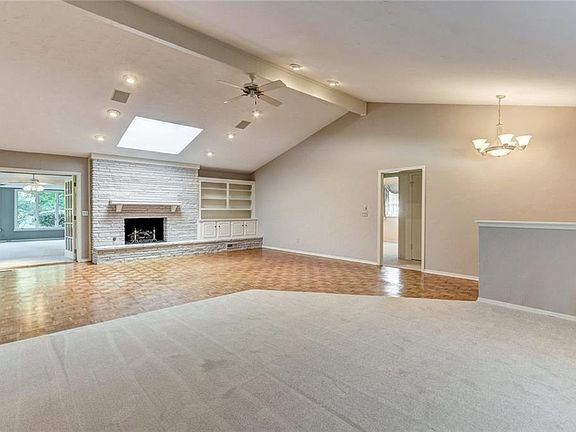 3rd image of 3709 NW 70th St
