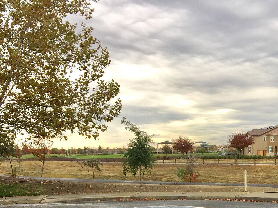 1st image of 17 Acero Ct
