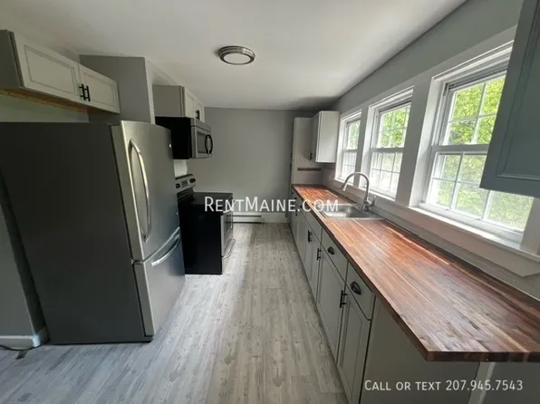 454 S Main St APT B, Brewer, ME 04412