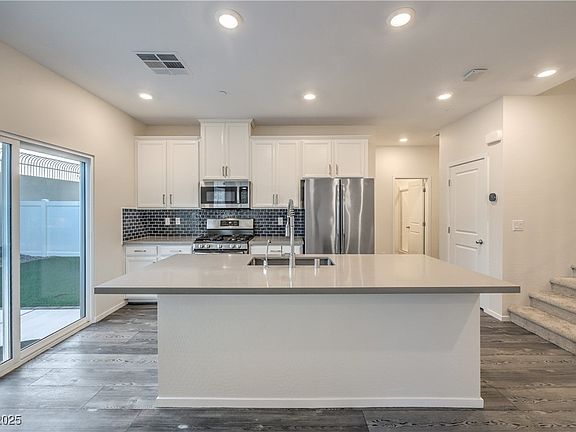 5th image of 545 Thea St #1315