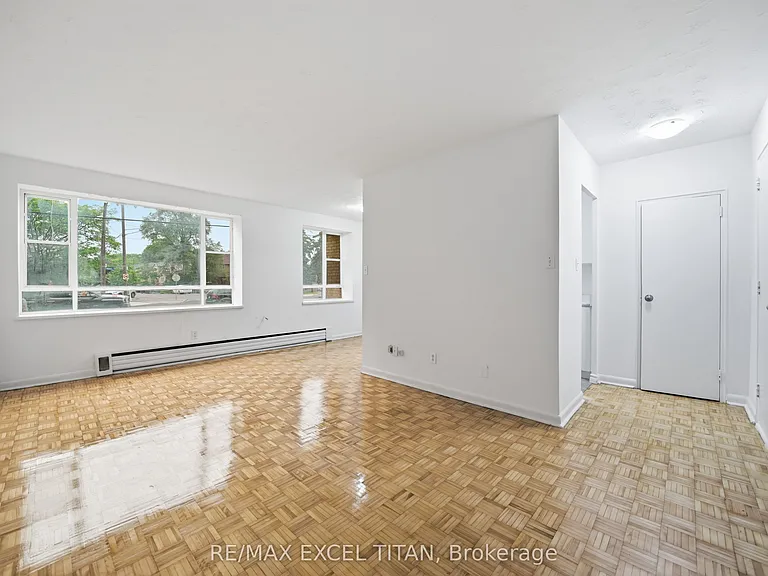 2895 Bathurst St #111 — Photo 4