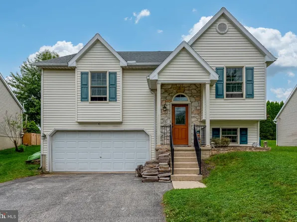 668 Blossom Hill Ln, Dallastown, PA 17313